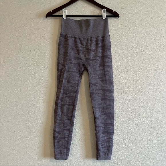 Amazon Purple Camo Seamless Leggings High Waist Workout Leggings Size Med - Picture 6 of 12
